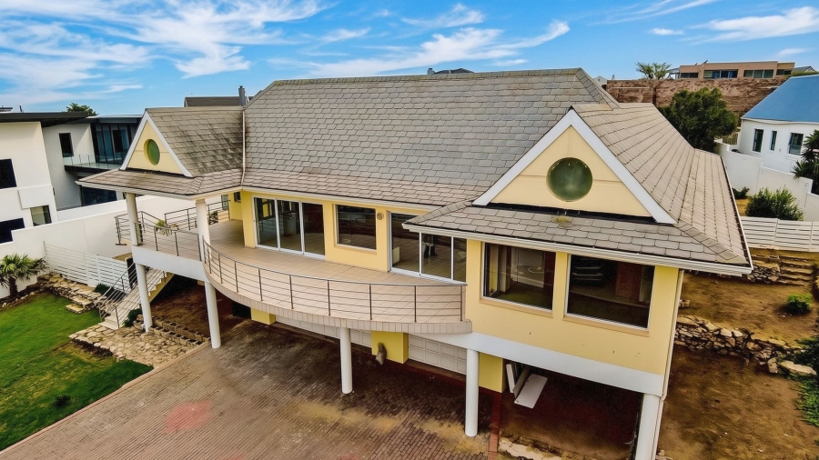 5 Bedroom Property for Sale in Myburgh Park Western Cape